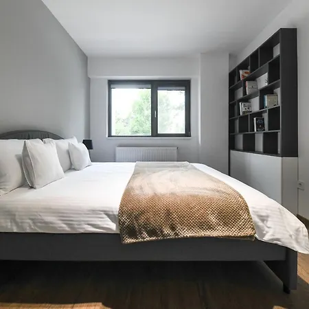 Modern In A Quiet Area *