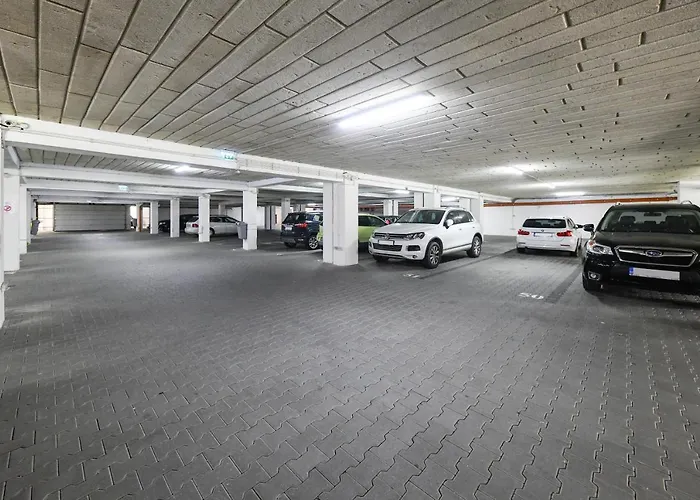 Modern In A Quiet Area * 클루지나포카