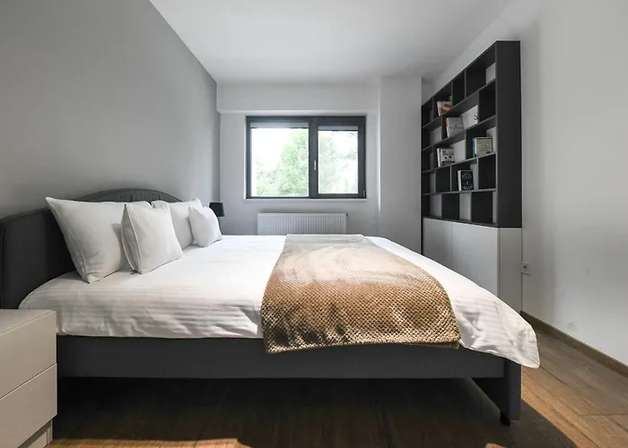 Modern In A Quiet Area *